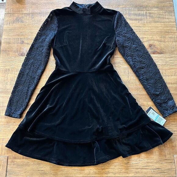 NWT CITY STUDIO Black Juniors Size 5 Velvet Lace Dress Wednesday Addams Formal - Picture 1 of 7